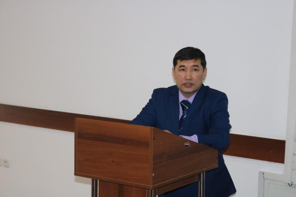 Бір-бірінің аузына түкірген екі азиялық әйелдің порно фотосы